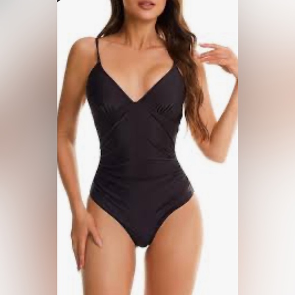 Other - Black Simply Sexy One Piece Bathing Suit 🩱 Size Small